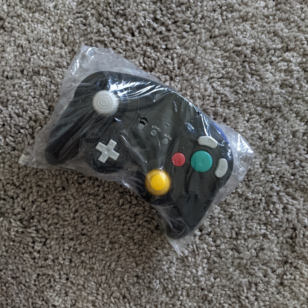 GameCube Controller - Picture 2 of 3